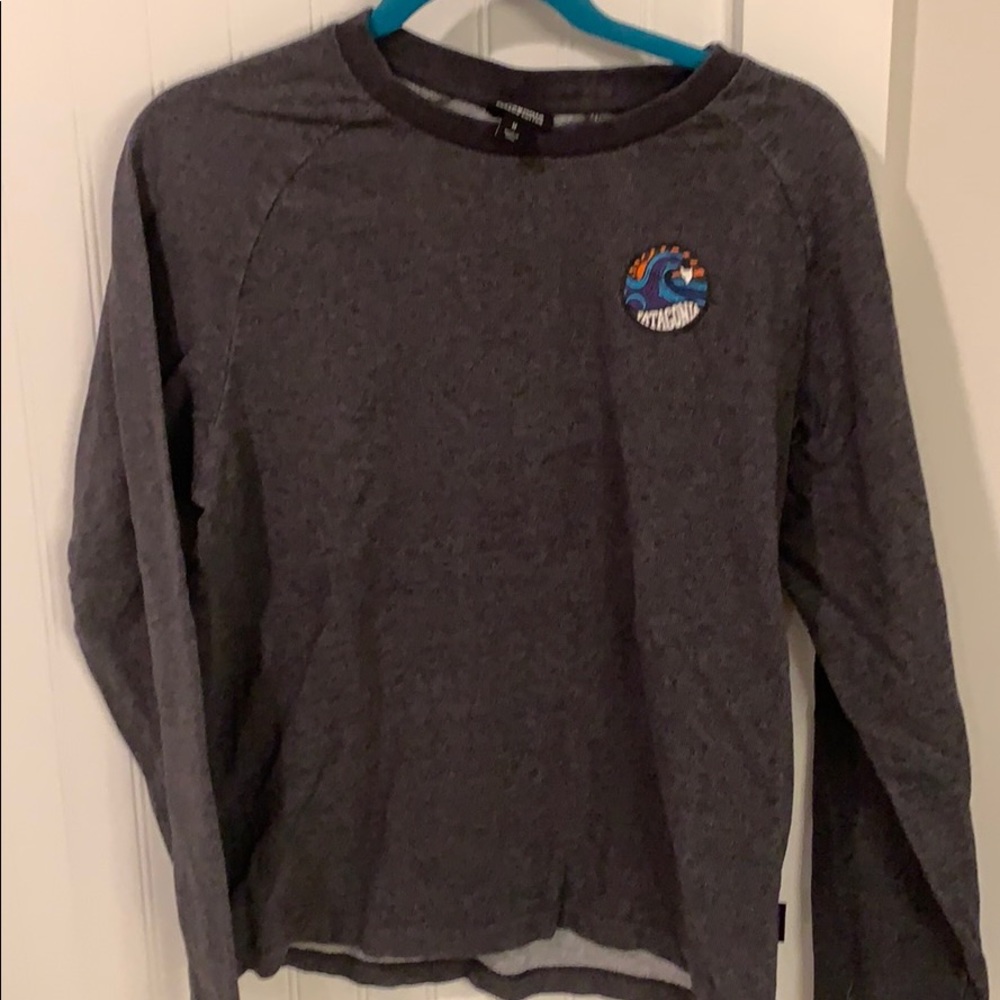 Charcoal grey Patagonia pullover